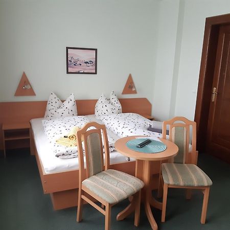 Pension Schoene Grossrohrsdorf Habitación foto